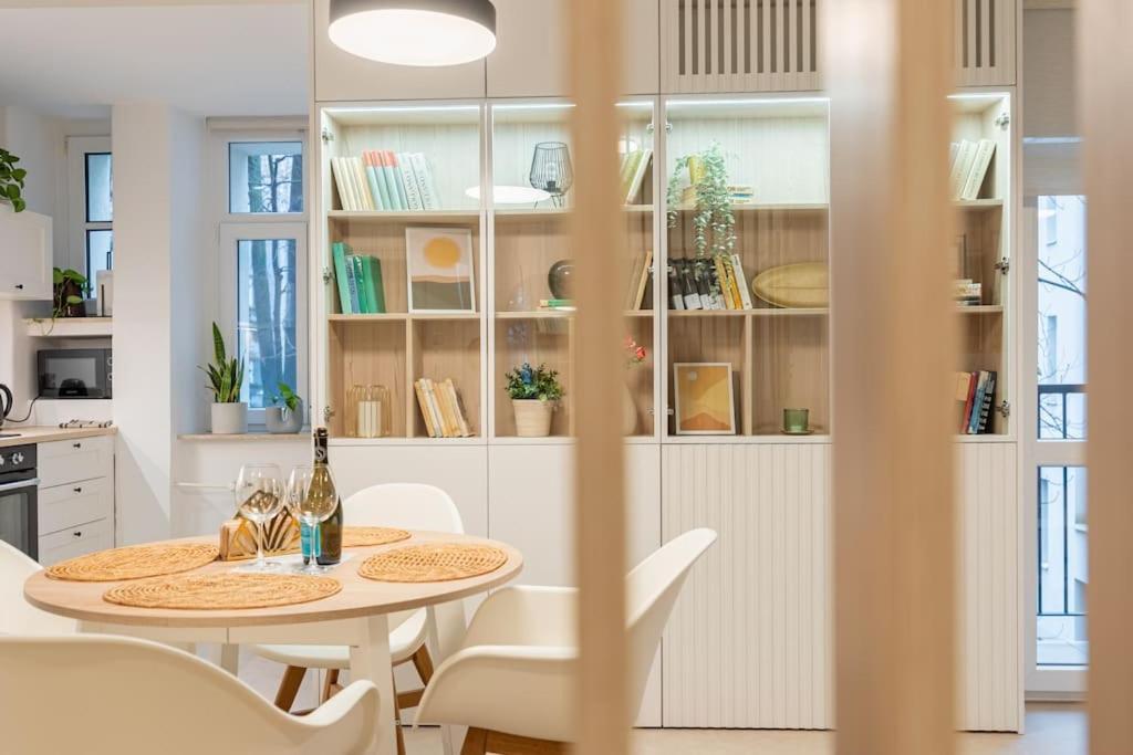 Апартаменти Luxury On Wilsonova, Close To Center